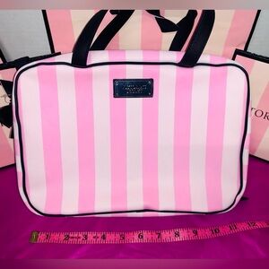 Victoria's Secret Pink MakeUp Striped Travel Bathroom Hanger Bag Car Flight